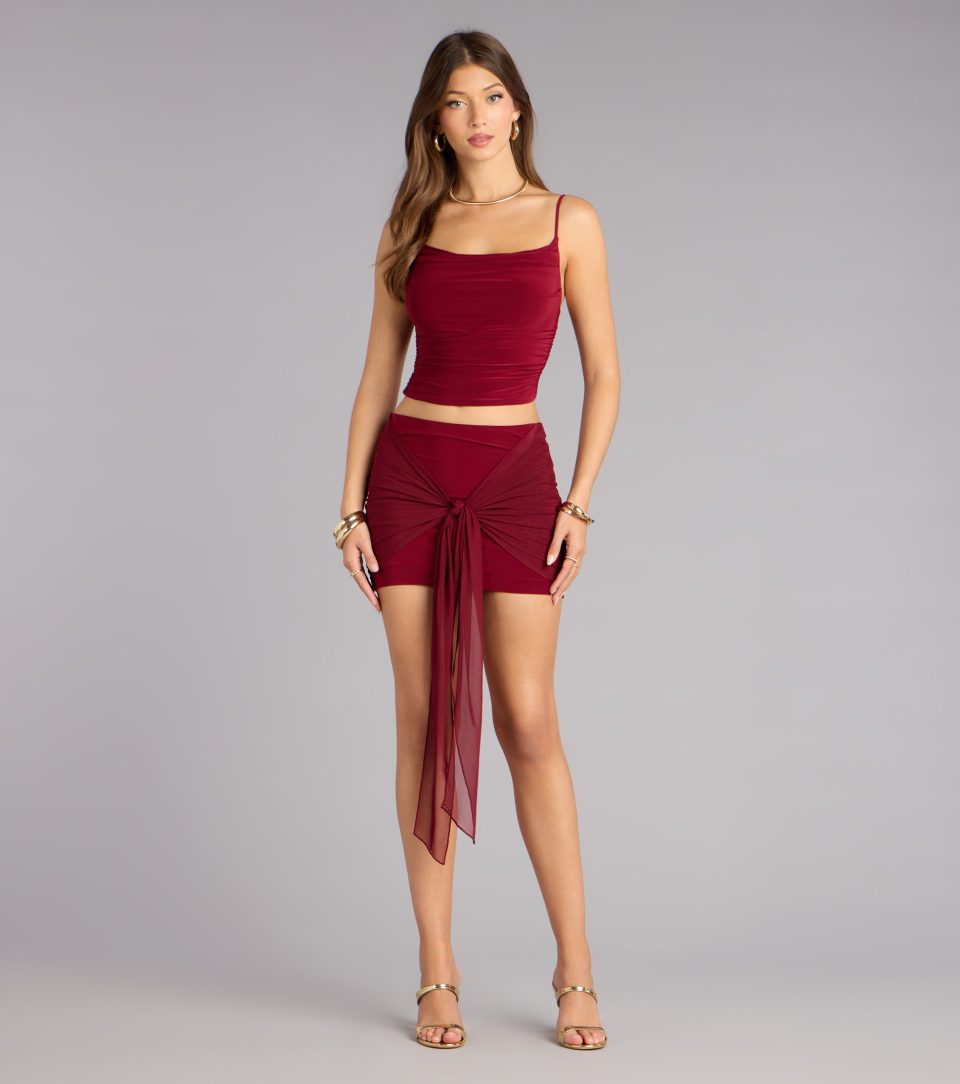 Silky Move Cowl Neck Crop Top