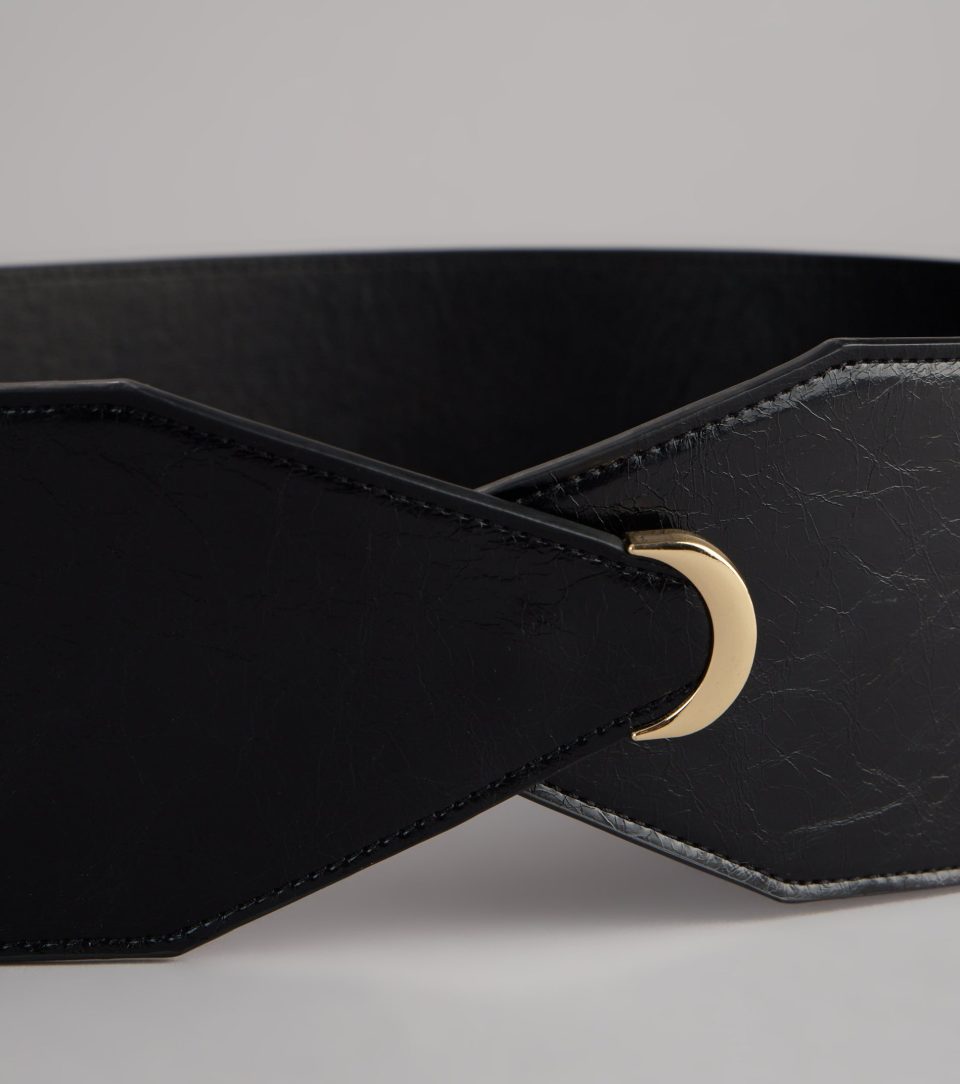 Sleek Finish Faux Leather Stretch Belt