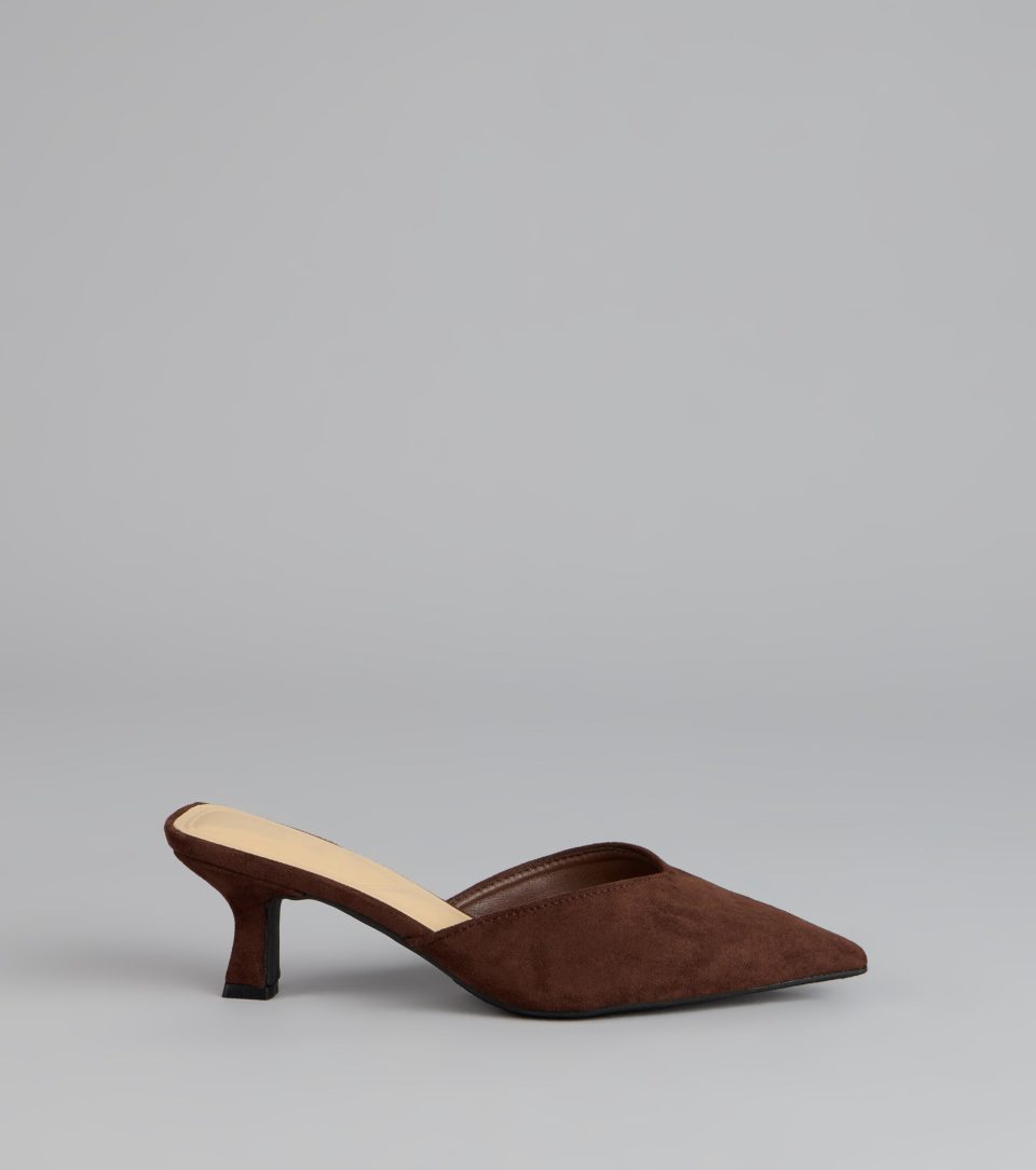 Chic Steps Pointed Toe Pumps